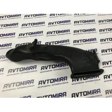 Заборник повітря Opel Astra H 2004-2010 55351756